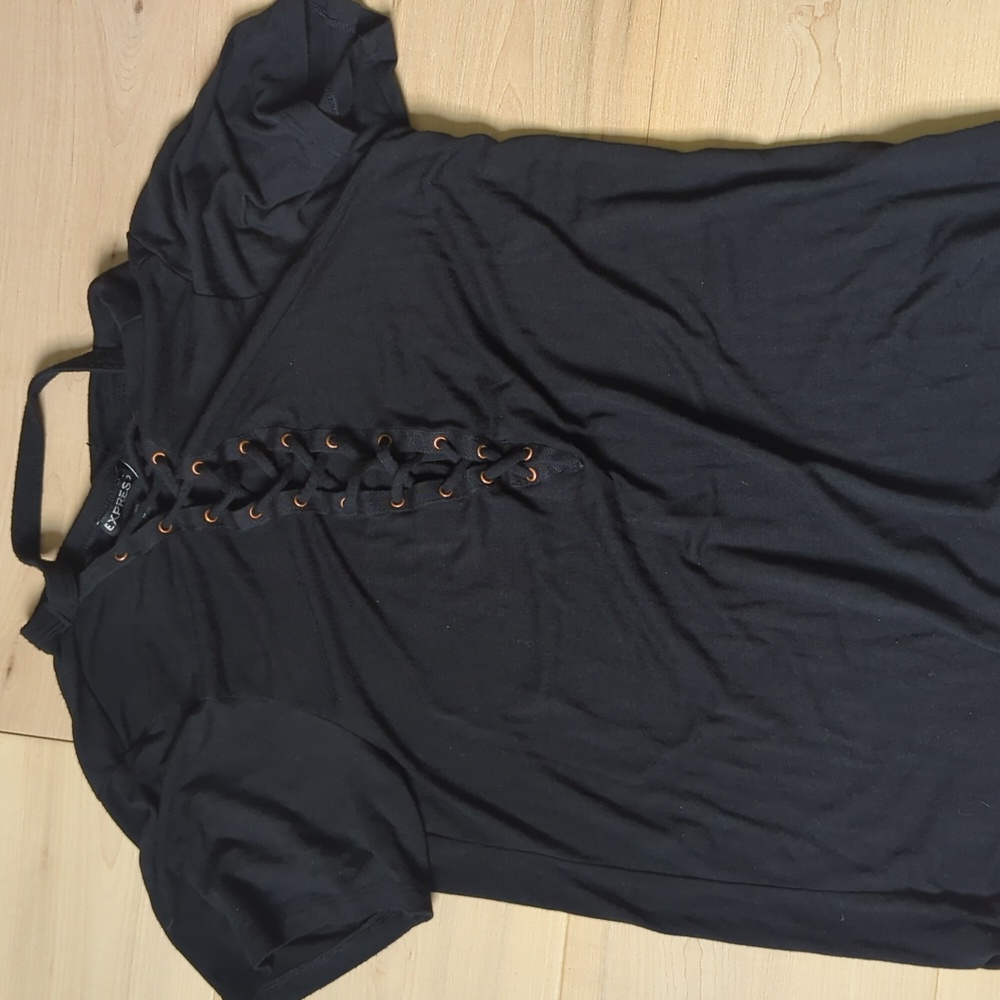 Strappy front black tee